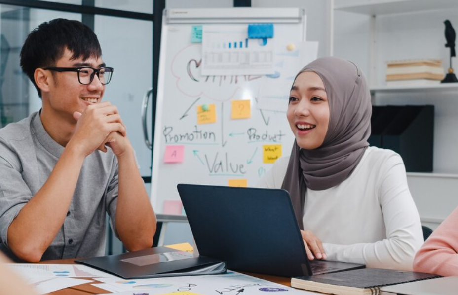 Angin Segar bagi Fresh Graduate, Pemerintah Tengah Matangkan Program Magang Nasional untuk Lulusan Baru Perguruan Tinggi